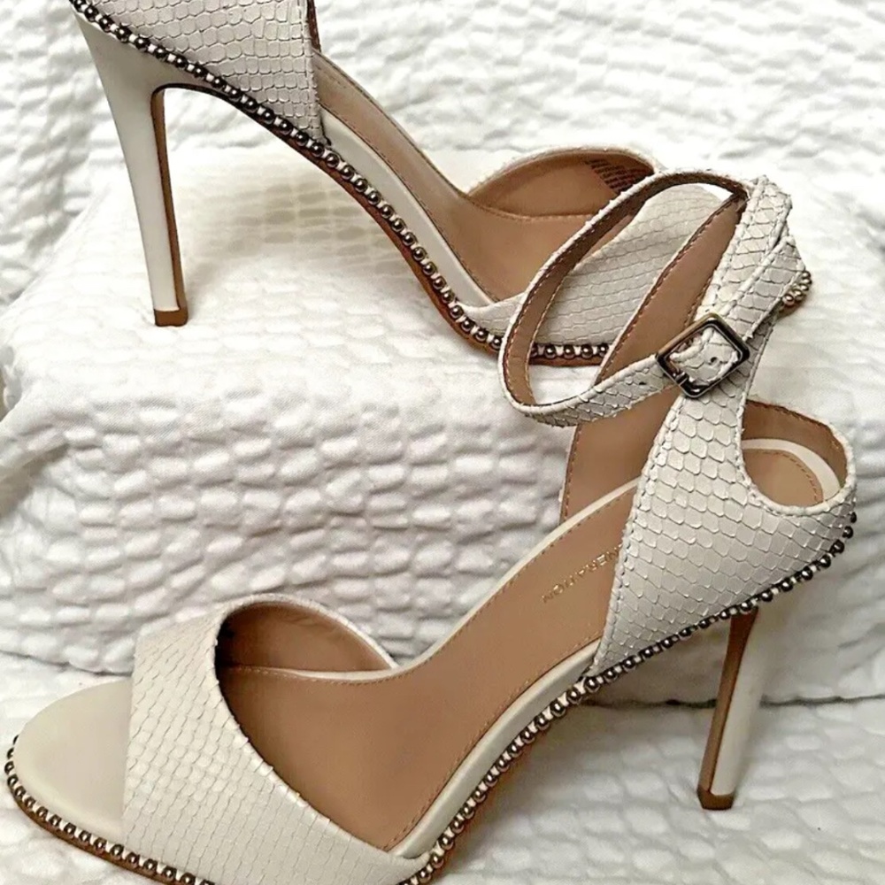 BCBGeneration WOMEN PEARL IVORY TEXTURED BEADED STRAPPY STILETTO SHOES 8.5M $109